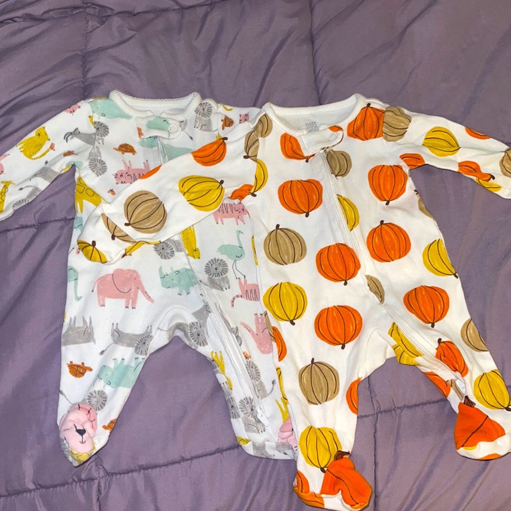 Two Double Zipper Onsies With Hand Mittens